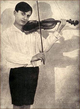 Mistery-Violinist.jpg