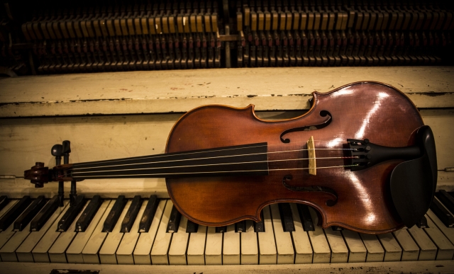 web-Concert-Violin1.jpg
