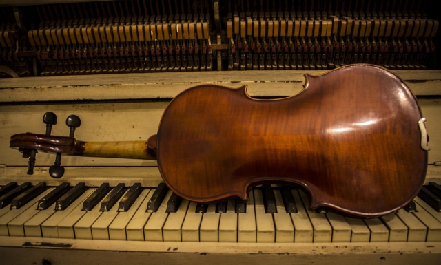 web-Concert-Violin2.jpg