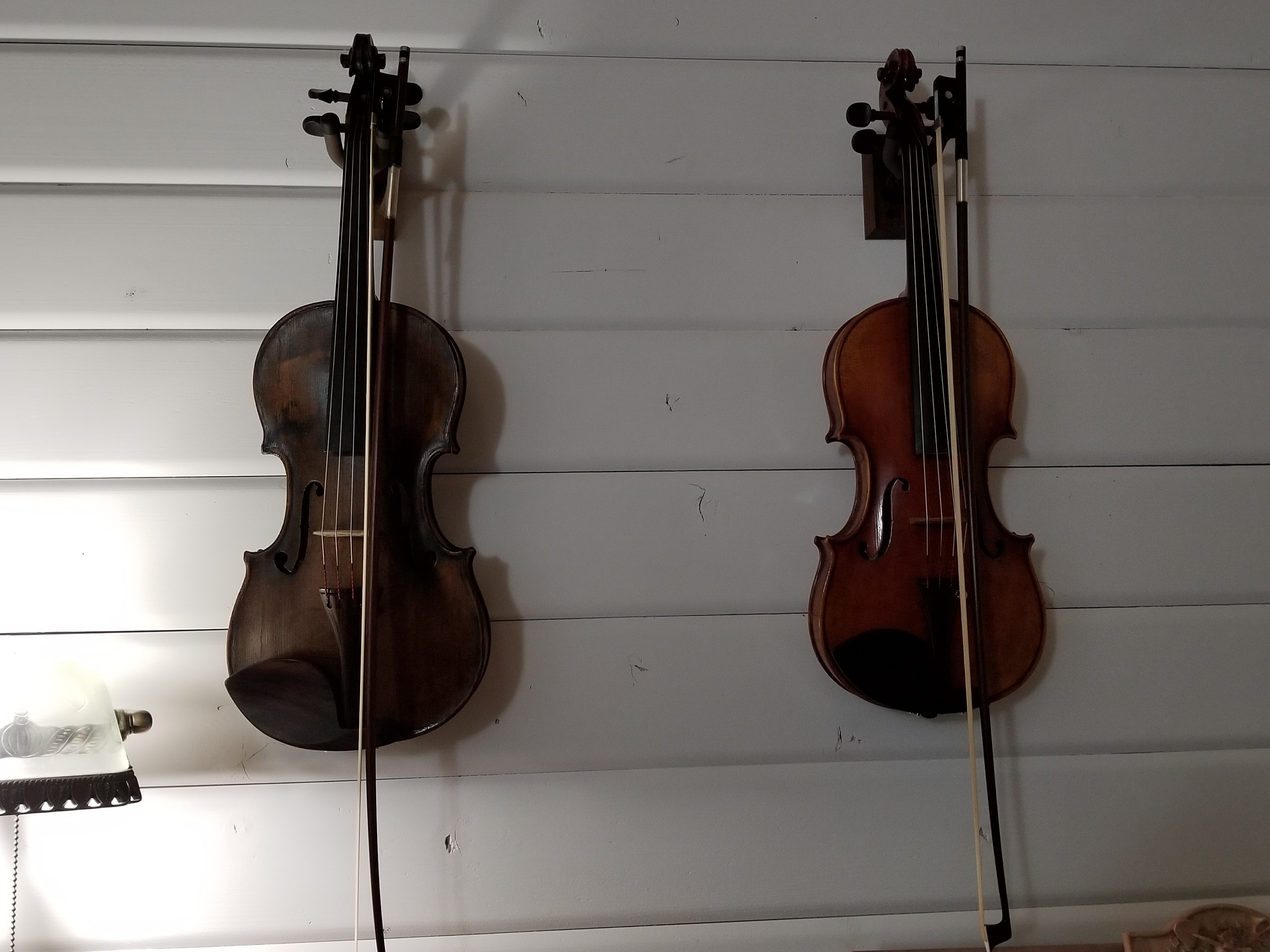 3 violins
