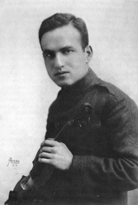 David-Hochstein-uniform-violin_web_300px-58626942.jpg
